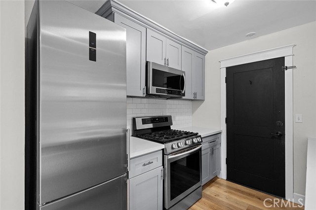 Detail Gallery Image 10 of 42 For 12259 Mint Ct, Rancho Cucamonga,  CA 91739 - 3 Beds | 2/1 Baths