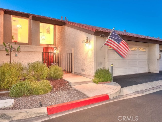 1531 Corte Caballo, Upland CA: https://media.crmls.org/medias/116640d7-ab2f-4f3e-bf0e-970fd77c51b4.jpg