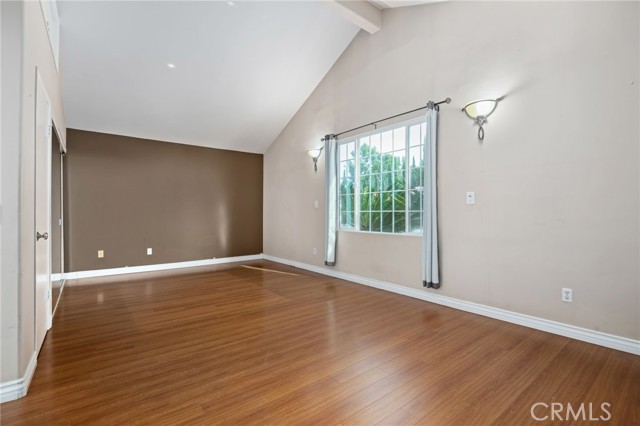 Detail Gallery Image 15 of 30 For 12601 Daryl, Granada Hills,  CA 91344 - 5 Beds | 3 Baths