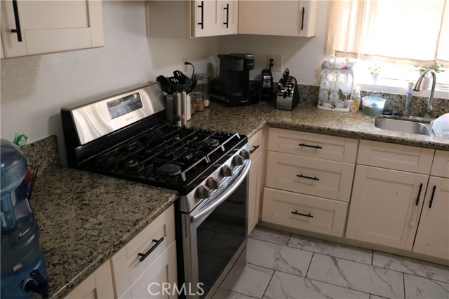 Detail Gallery Image 6 of 20 For 347 Columbine Ct, Perris,  CA 92570 - 3 Beds | 2 Baths