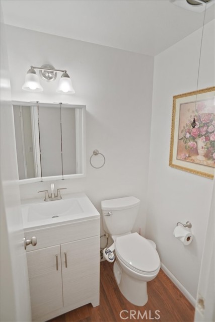 19207 Avenue Of The Oaks, Newhall CA: https://media.crmls.org/medias/1166d5a9-38a3-44c4-a5d5-739b64dfa12e.jpg
