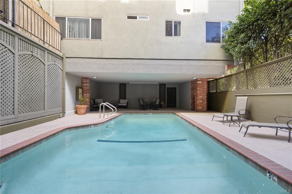 Detail Gallery Image 17 of 27 For 532 N Rossmore Ave #412,  Los Angeles,  CA 90004 - 1 Beds | 1 Baths