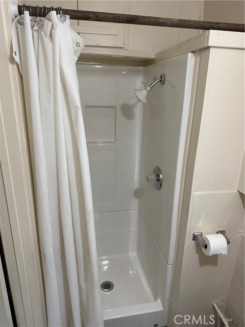 Detail Gallery Image 19 of 22 For 369 Log Ln, Crestline,  CA 92325 - 1 Beds | 1 Baths