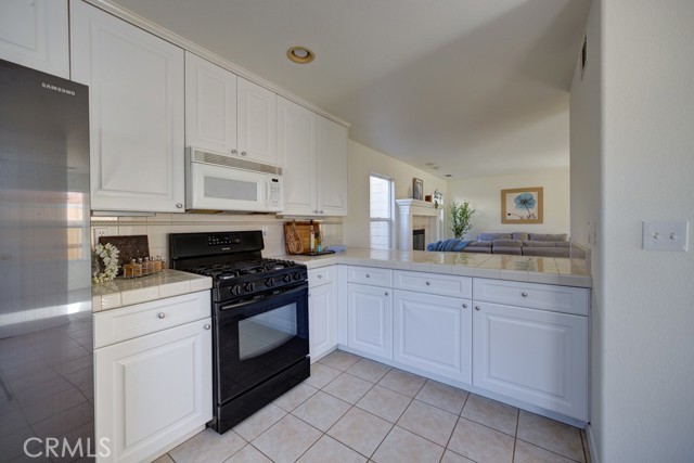 Detail Gallery Image 11 of 36 For 1162 Brittany Ave, Arroyo Grande,  CA 93420 - 3 Beds | 2/1 Baths