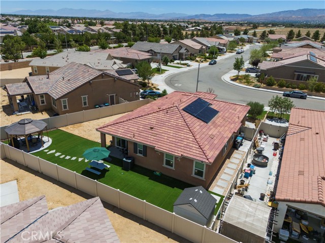 5025 W Avenue J6, Lancaster CA: https://media.crmls.org/medias/1167cde9-3999-4640-b2b1-7cb1017b8f07.jpg