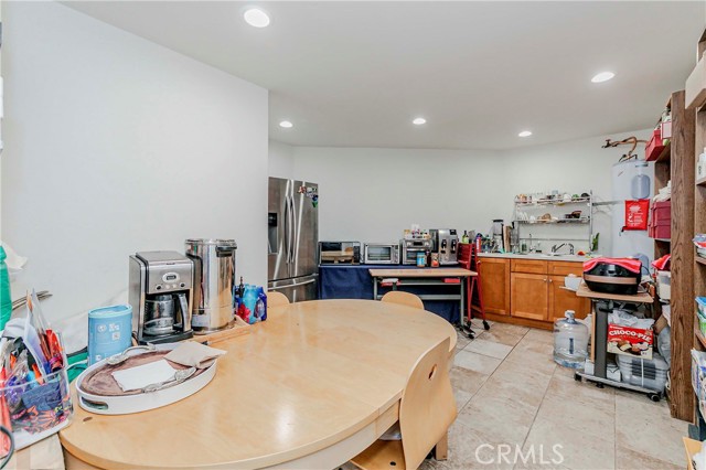 Image 16 of 30 For 702 Holt Avenue