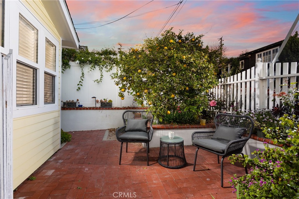 674 Lombardy Lane