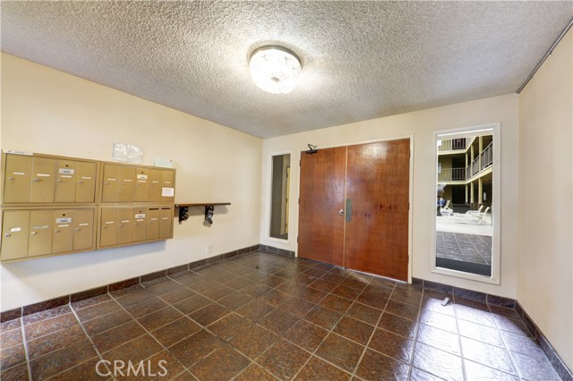 Detail Gallery Image 31 of 37 For 10420 Downey Ave #101,  Downey,  CA 90241 - 2 Beds | 2 Baths