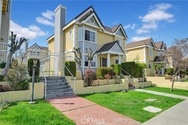 519 Sefton Avenue, Monterey Park CA: https://media.crmls.org/medias/1169d041-fbb1-4c6c-8d8f-992c44f36414.jpg
