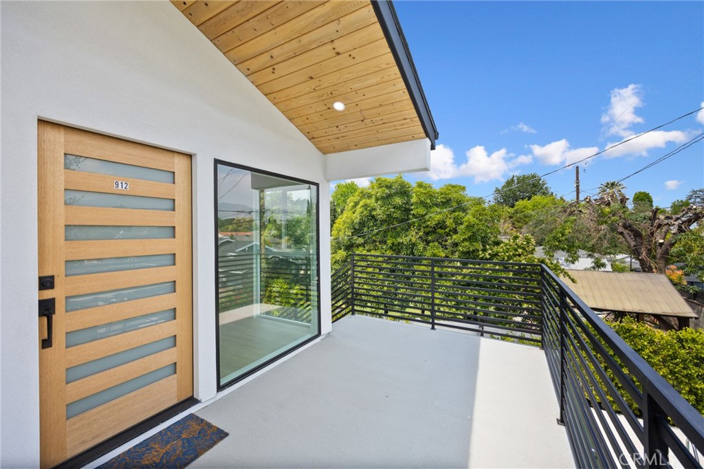 3309 Wedgewood Lane Burbank img 3