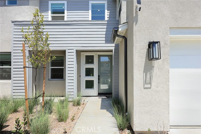 Detail Gallery Image 3 of 23 For 15842 Caterpillar Dr, Fontana,  CA 92336 - 4 Beds | 3 Baths