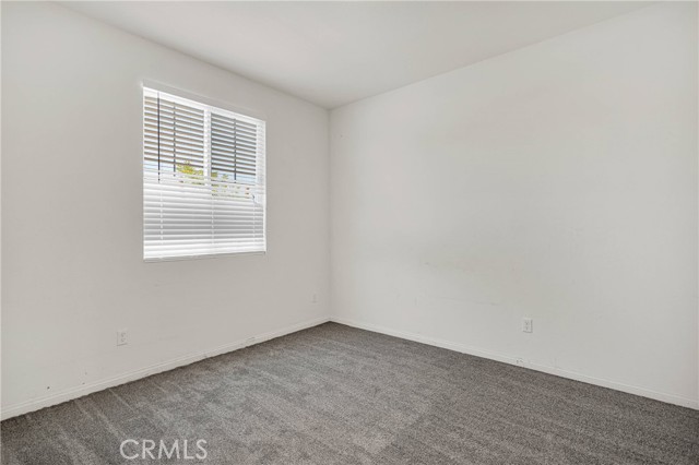 12628 Ojo Caliente Street, Victorville CA: https://media.crmls.org/medias/116a9325-182b-4ffd-8b59-398f5bf6e058.jpg