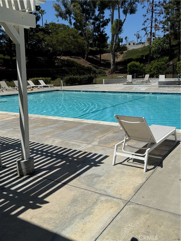 MLS #OC25111938 img 1