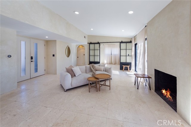 14900 Hubbard Street photo 8
