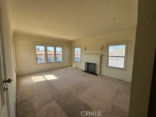 8018 S New Hampshire Avenue, Los Angeles CA: https://media.crmls.org/medias/116b7383-083e-4c1e-96f5-1f9590325e4e.jpg