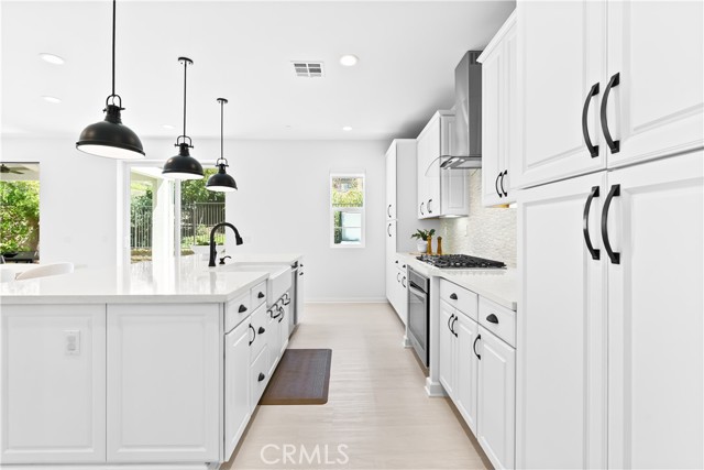 Detail Gallery Image 8 of 75 For 2 Cerro Ct, Rancho Mission Viejo,  CA 92694 - 4 Beds | 3/1 Baths