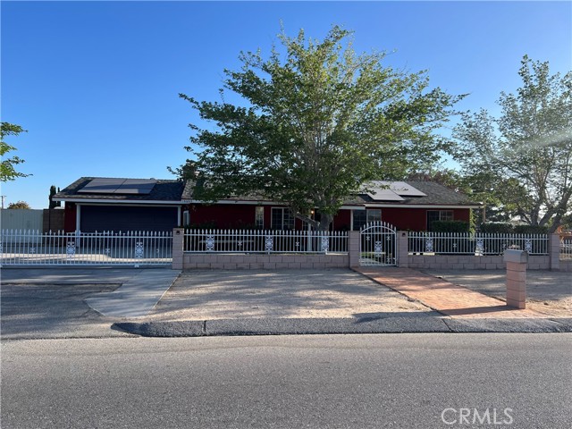 Detail Gallery Image 1 of 1 For 14680 Luna Rd, Victorville,  CA 92392 - 4 Beds | 2 Baths