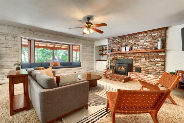 5621 Ponderosa Court, Mariposa CA: https://media.crmls.org/medias/116cd11e-0479-4d63-91d3-aae6b7907ef7.jpg