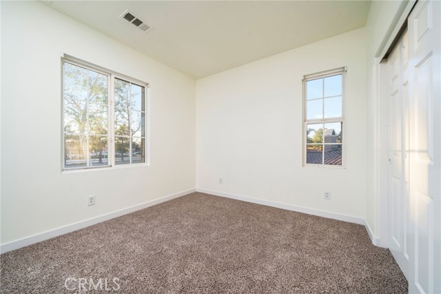 Detail Gallery Image 21 of 52 For 10972 White Oak Ln, Fontana,  CA 92337 - 5 Beds | 3 Baths