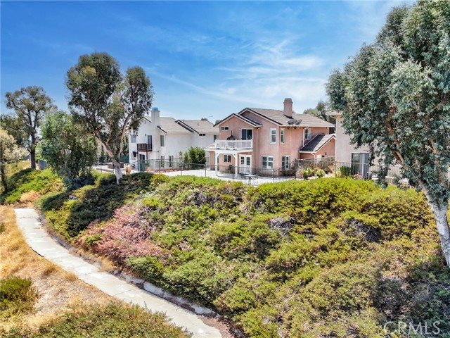11930 Edgecliff Avenue, Sylmar CA: https://media.crmls.org/medias/116e8fcb-aa7f-42cf-acef-2c8763e08592.jpg