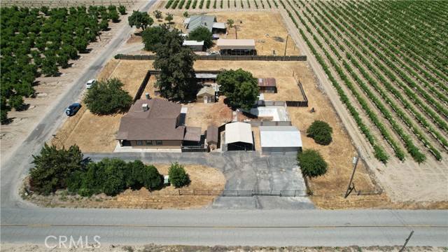 1492 W Sumner Avenue, Fresno CA: https://media.crmls.org/medias/116f7564-2e17-422a-ae44-960b06295ebc.jpg