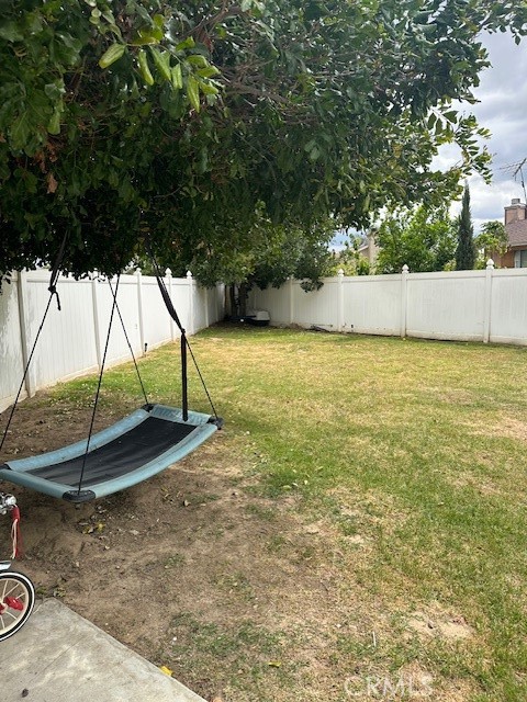 Detail Gallery Image 40 of 41 For 2311 Volya Ct, Colton,  CA 92324 - 4 Beds | 3/1 Baths