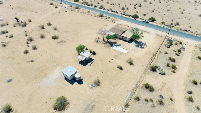24254 Yucca Loma Road, Apple Valley CA: https://media.crmls.org/medias/1170bcf3-b422-4764-b062-b6662e02e275.jpg