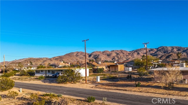 Detail Gallery Image 17 of 20 For 9219 Old Dale Rd, Twentynine Palms,  CA 92277 - – Beds | – Baths