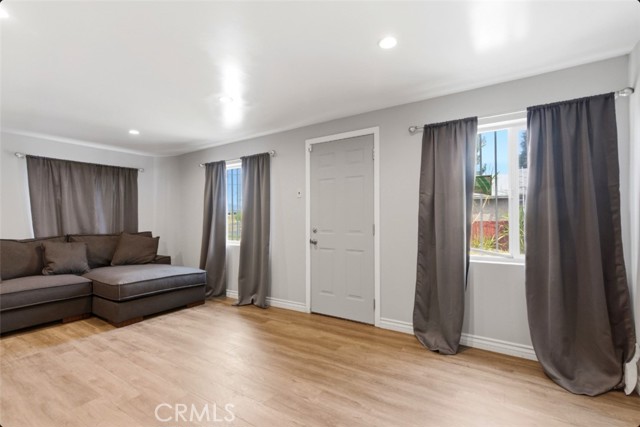 Detail Gallery Image 4 of 33 For 261 S Muscott, San Bernardino,  CA 92410 - 2 Beds | 1 Baths