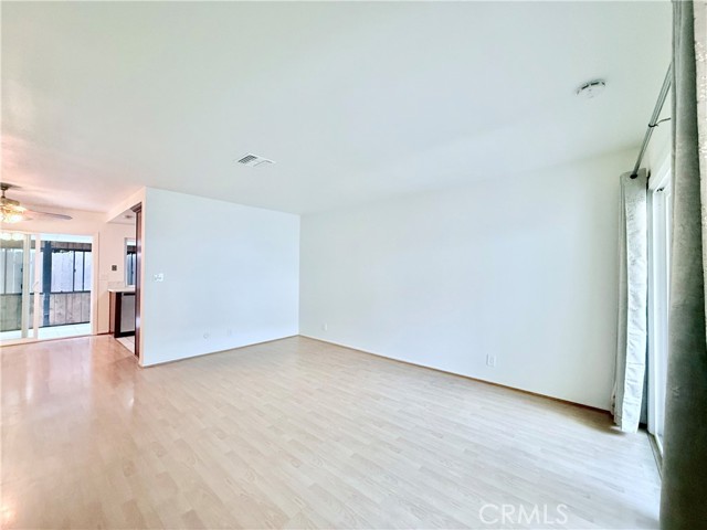 914 Fairview Avenue, Arcadia CA: https://media.crmls.org/medias/1171b19b-7b39-49b1-ba52-31d1f24ee2c2.jpg