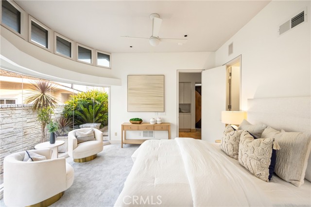 1535 Dolphin Terrace, Corona del Mar CA: https://media.crmls.org/medias/1171cb84-c923-43c5-a89e-f635940070b7.jpg