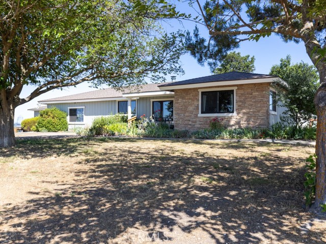 7491 Kingsbury Road, Templeton CA: https://media.crmls.org/medias/1171ed0f-0ba7-433d-a8ed-1ef45128cd5b.jpg