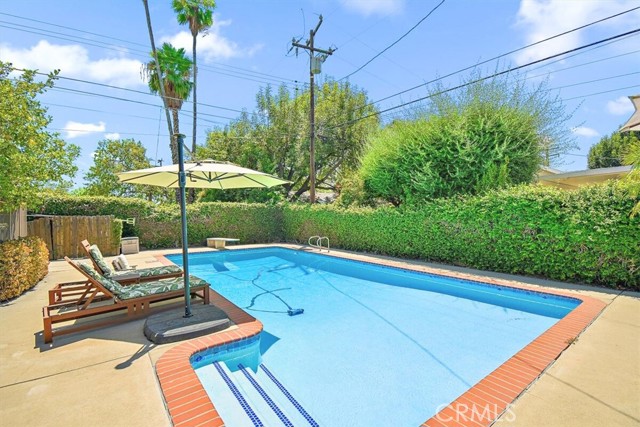902 E Cypress, Glendora CA: https://media.crmls.org/medias/11723714-ee6a-4a24-8696-a8c785849349.jpg