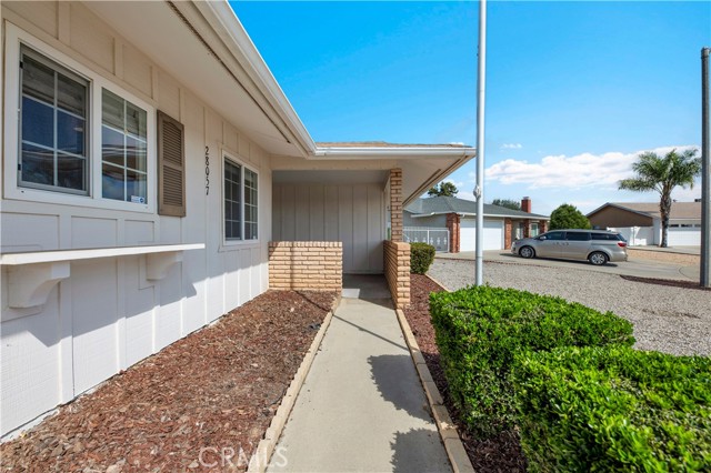 Detail Gallery Image 10 of 46 For 28057 Saint Marys, Menifee,  CA 92586 - 2 Beds | 2 Baths