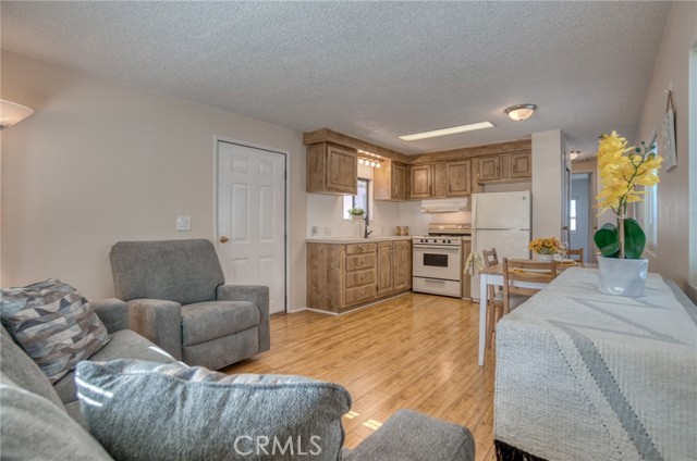 2350 250th Street, Lomita CA: https://media.crmls.org/medias/1172b556-f63f-4b00-a086-cff2e486d7b2.jpg