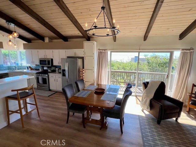 Detail Gallery Image 10 of 44 For 1950 Oxford Ave, Cambria,  CA 93428 - 3 Beds | 2 Baths