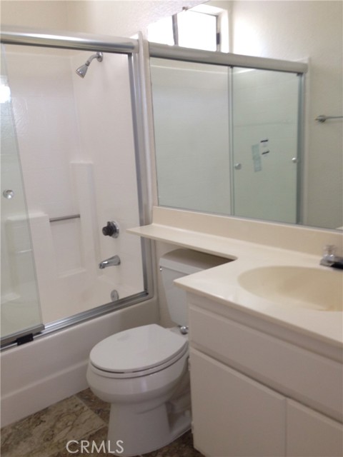 Detail Gallery Image 20 of 24 For 10482 Sagecrest Dr, Moreno Valley,  CA 92557 - 4 Beds | 2/1 Baths