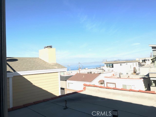 Looking toward the Ocean and Malibu from the upstairs rear unit.