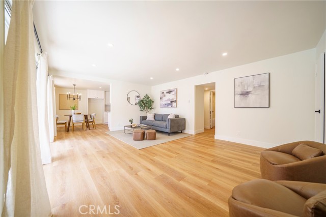 Detail Gallery Image 5 of 37 For 2940 W Carson St #122,  Torrance,  CA 90503 - 2 Beds | 2 Baths