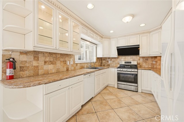 Detail Gallery Image 8 of 36 For 523 Fairview, Arcadia,  CA 91030 - 3 Beds | 3 Baths