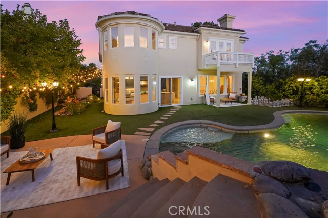 Image 54 of 63 For 907 Deerhill Road