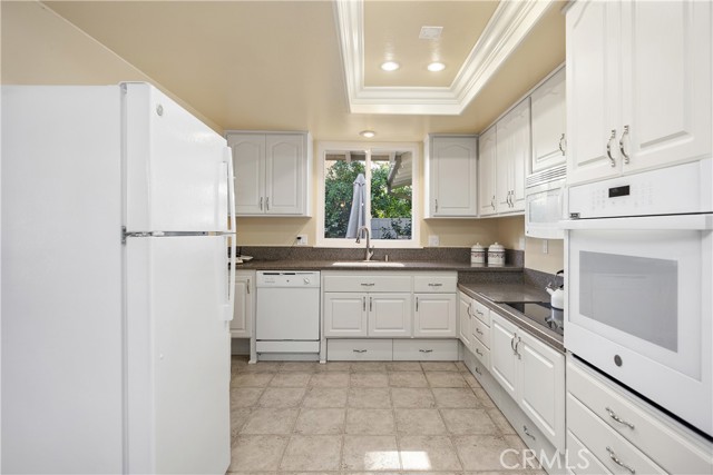 Detail Gallery Image 16 of 43 For 93 Calle Aragon #D,  Laguna Woods,  CA 92637 - 2 Beds | 1 Baths