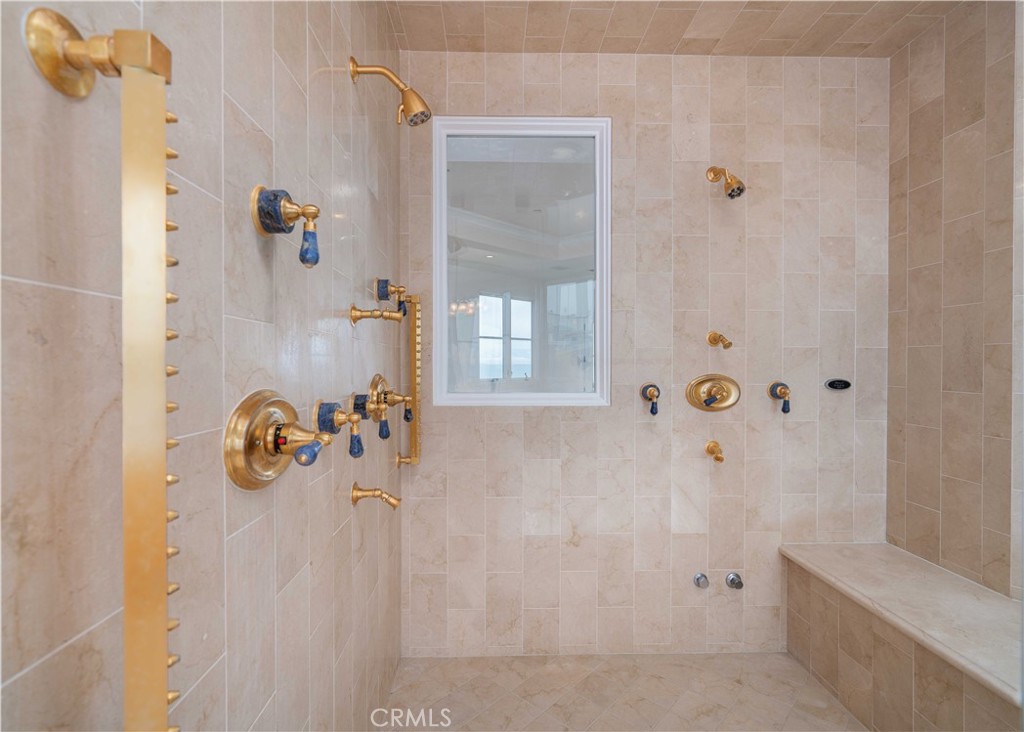 https://media.crmls.org/medias/11793d10-95c1-43de-b275-eb849bb9bb49.jpg?preset=X-Large