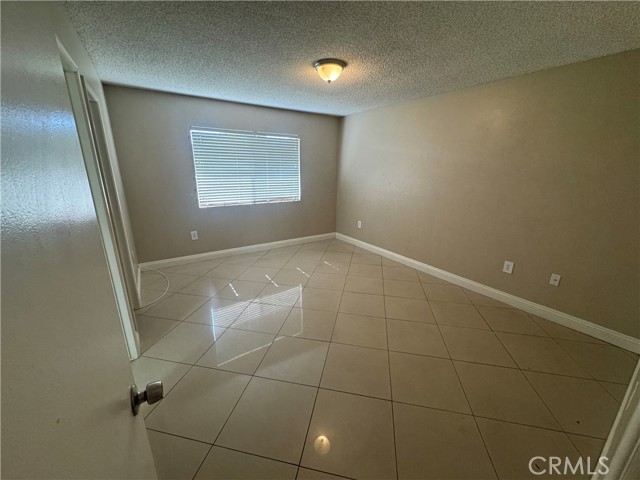 873 Kristin Lane, Hemet CA: https://media.crmls.org/medias/1179c3fc-8171-48d0-89d4-7e73673732e3.jpg