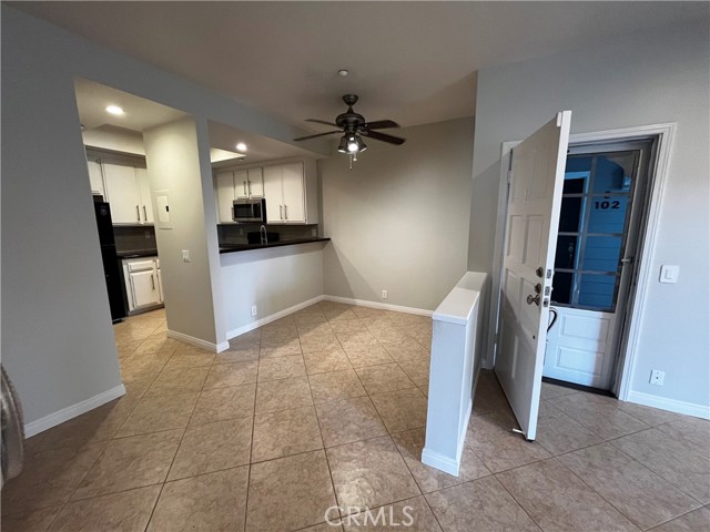 16960 Algonquin Street, Huntington Beach CA: https://media.crmls.org/medias/117a1a8b-f2a8-49e0-af24-3b74d6a749d8.jpg