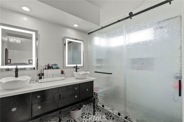 Detail Gallery Image 29 of 39 For 19777 Azure Field Dr, Newhall,  CA 91321 - 3 Beds | 3 Baths