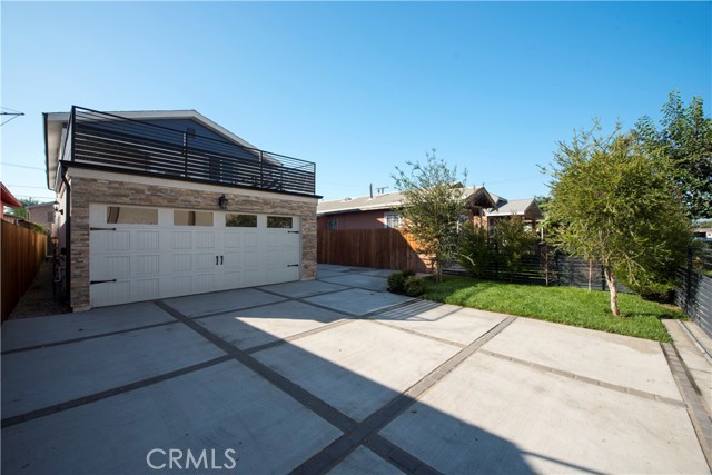 1670 E 82nd Pl, Los Angeles, CA 90001