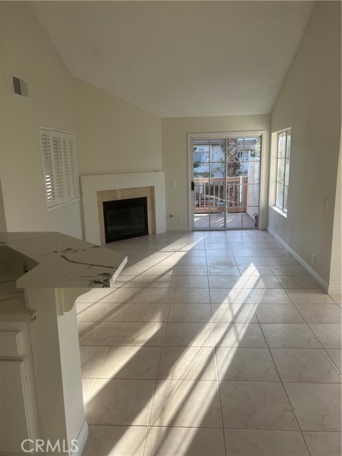 26492 Las Palmas, Laguna Hills CA: https://media.crmls.org/medias/117b87fc-9e48-47bf-a6d9-0d805317c2c7.jpg