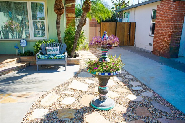 Detail Gallery Image 8 of 65 For 2019 Valencia, Santa Ana,  CA 92706 - 4 Beds | 2 Baths