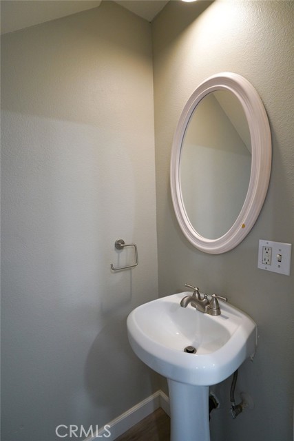 Detail Gallery Image 8 of 30 For 320 12th St #10,  Seal Beach,  CA 90740 - 2 Beds | 1/1 Baths